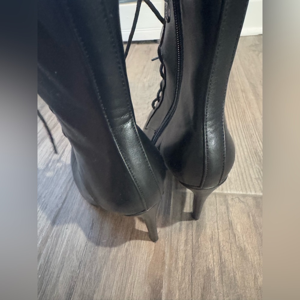 AZALEA WANG ASTORIA LACE UP STILETTO BOOTIE NWOT - Picture 6 of 10
